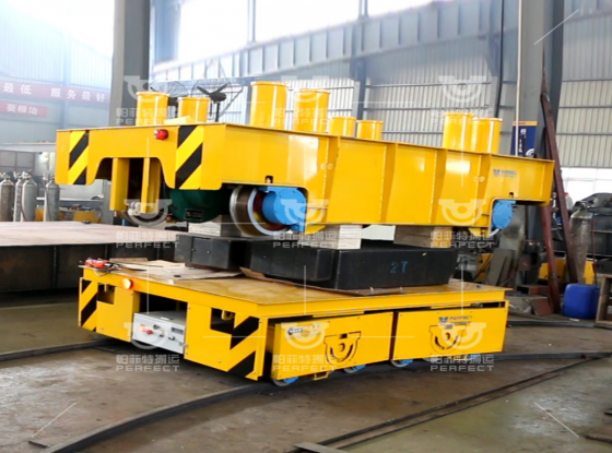 青島40T噸模具材料電動(dòng)搬運(yùn)車(chē)